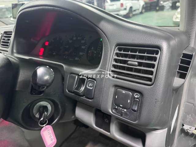 Mazda Bongo Friendee 1999 thumbnail 21
