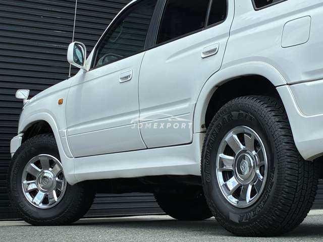 Toyota Hilux Surf 1999 thumbnail 6