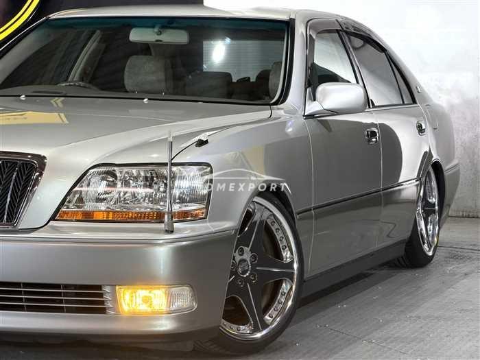 Toyota Crown Majesta 1999 thumbnail 3