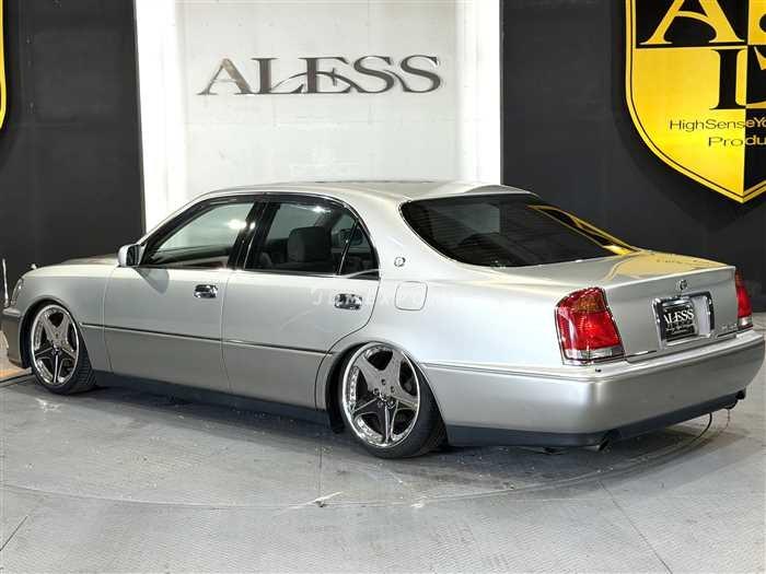 Toyota Crown Majesta 1999 thumbnail 9