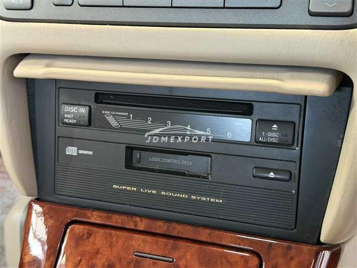 Toyota Crown Majesta 1999 thumbnail 25