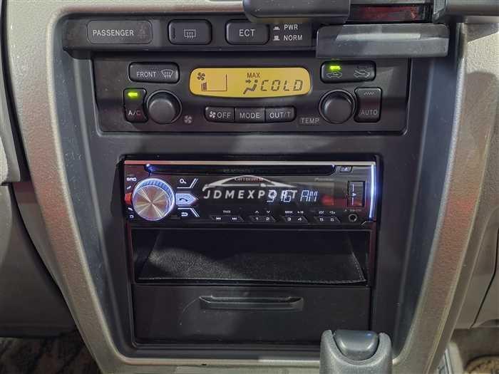 Toyota Hilux Surf 2001 thumbnail 22