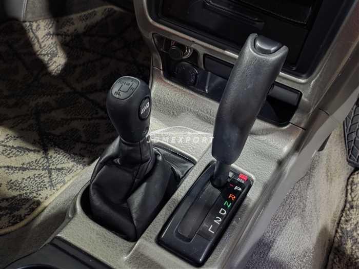 Toyota Hilux Surf 2001 thumbnail 21