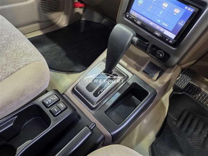 Isuzu Wizard 2001 thumbnail 22