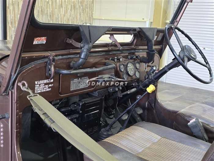 Mitsubishi Jeep 1980 thumbnail 24