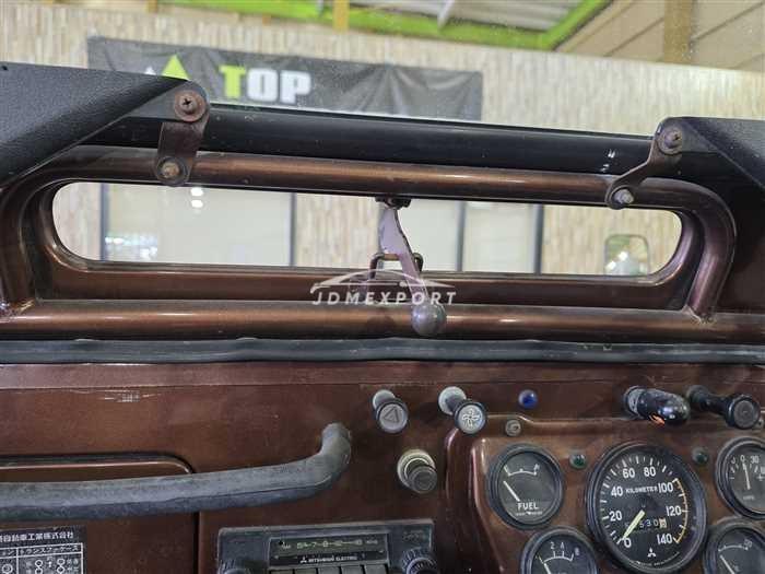 Mitsubishi Jeep 1980 thumbnail 23
