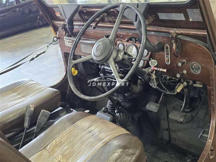Mitsubishi Jeep 1980 thumbnail 14