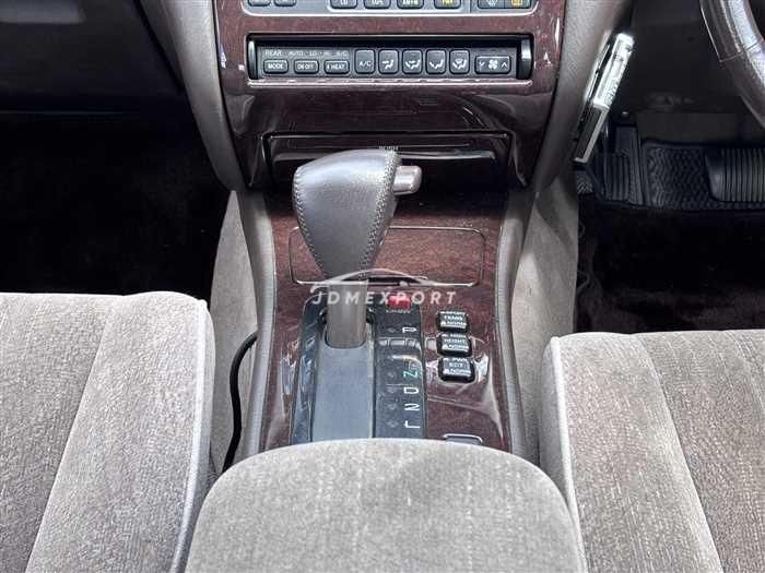 Toyota Crown Majesta 1993 thumbnail 21