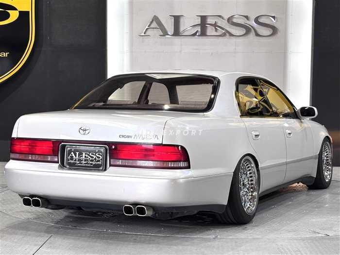 Toyota Crown Majesta 1993 thumbnail 3