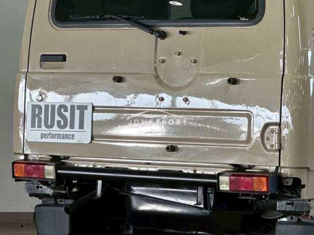 Suzuki Jimny 1998 thumbnail 11