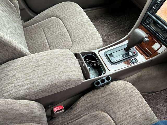 Nissan Laurel 1998 thumbnail 23