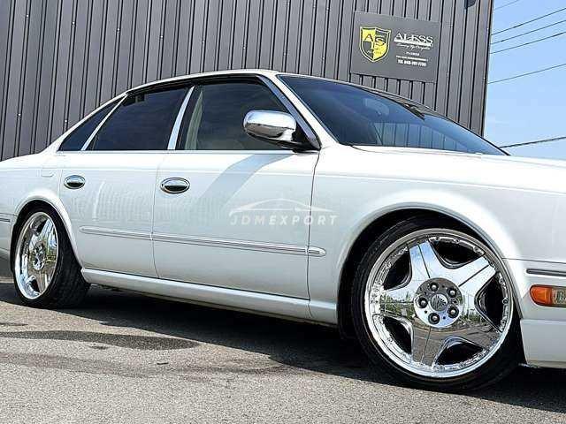 Nissan President 2000 thumbnail 5
