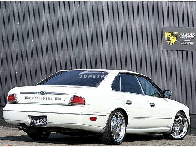 Nissan President 2000 thumbnail 14