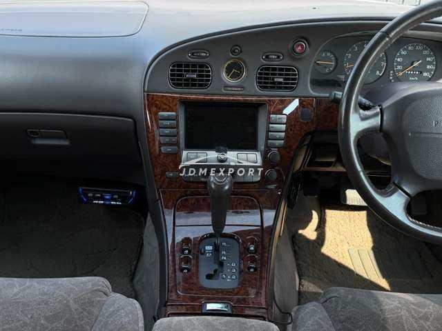 Nissan President 2000 thumbnail 21