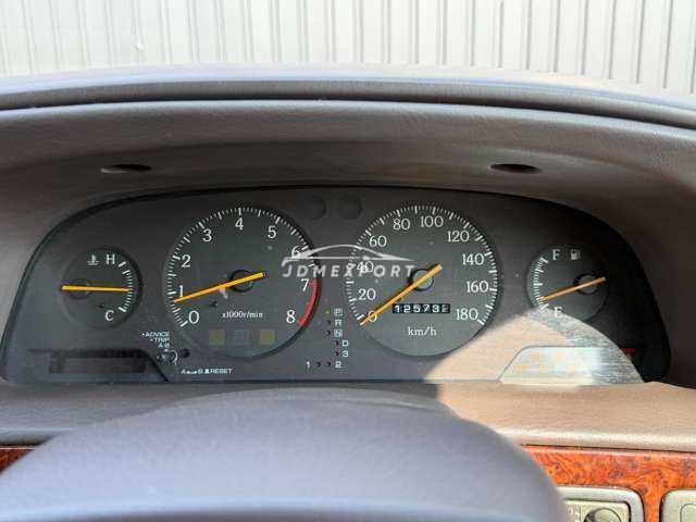 Nissan President 2000 thumbnail 20