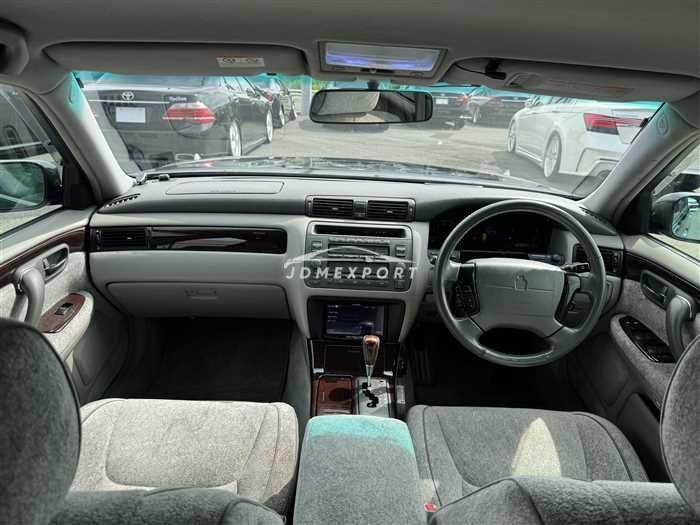 Toyota Crown Majesta 2000 thumbnail 16