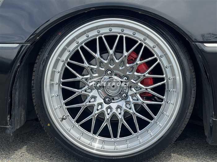 Toyota Crown Majesta 2000 thumbnail 5