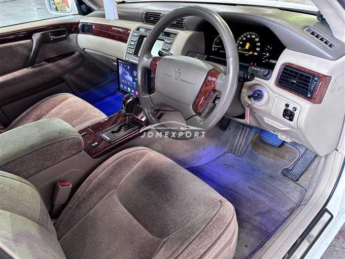 Toyota Crown Majesta 1999 thumbnail 17