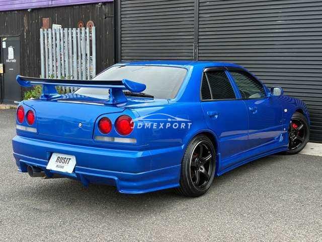 Nissan Skyline 2001 thumbnail 3