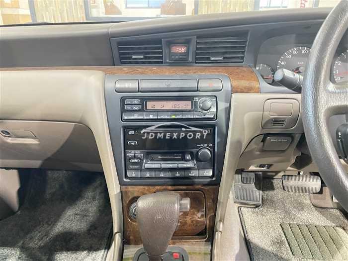 Nissan Laurel 2000 thumbnail 23