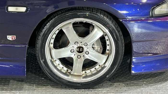 Nissan Skyline Coupe 1993 thumbnail 3