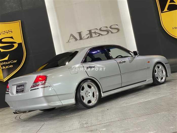 Nissan Gloria Sedan 2001 thumbnail 2