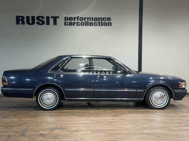 Nissan Cedric 1989 thumbnail 15