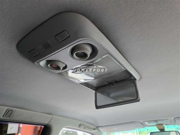 Mitsubishi Proudia 2000 thumbnail 21