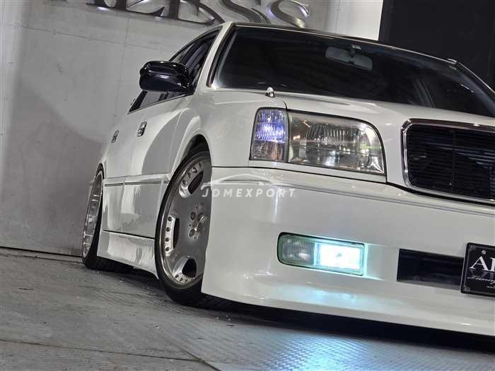 Toyota Crown Majesta 1998 thumbnail 3
