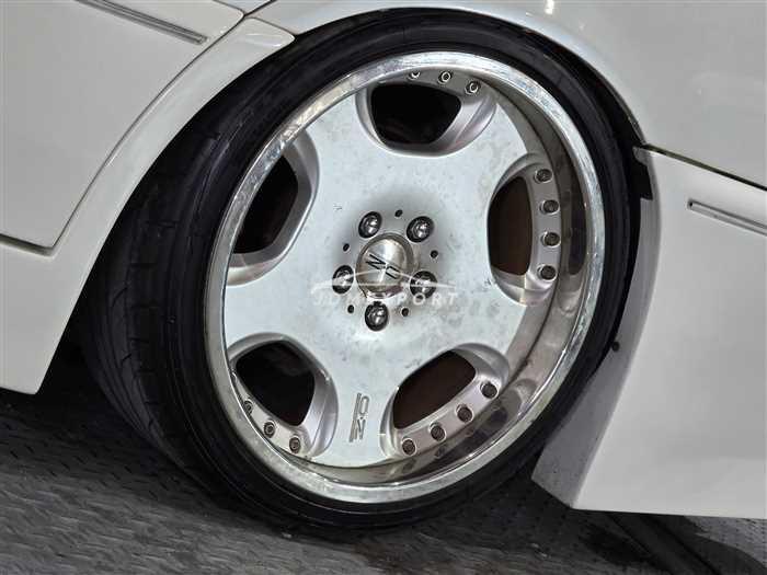 Toyota Crown Majesta 1998 thumbnail 6