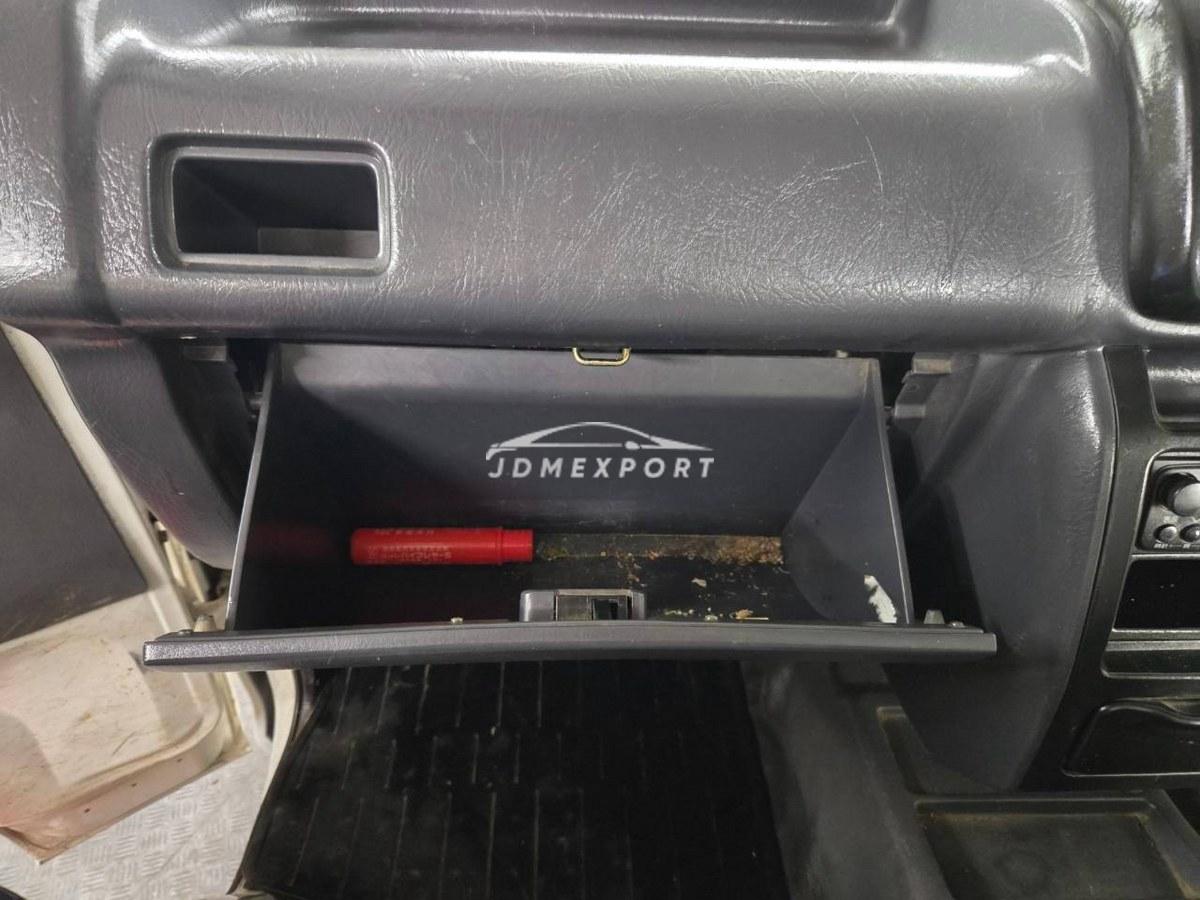 Daihatsu Hijet Truck 2000 thumbnail 33