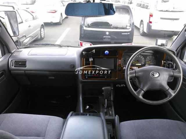 Toyota Hiace Van 2001 thumbnail 9