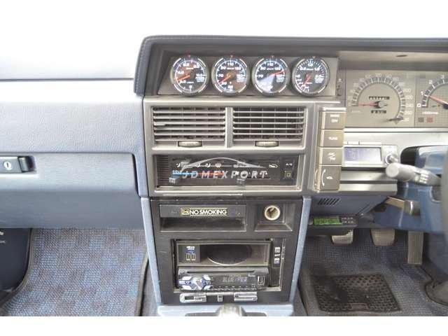 Nissan Skyline Coupe 1986 thumbnail 5