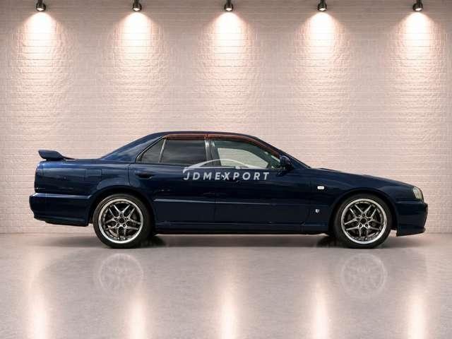 Nissan Skyline 1998 thumbnail 2