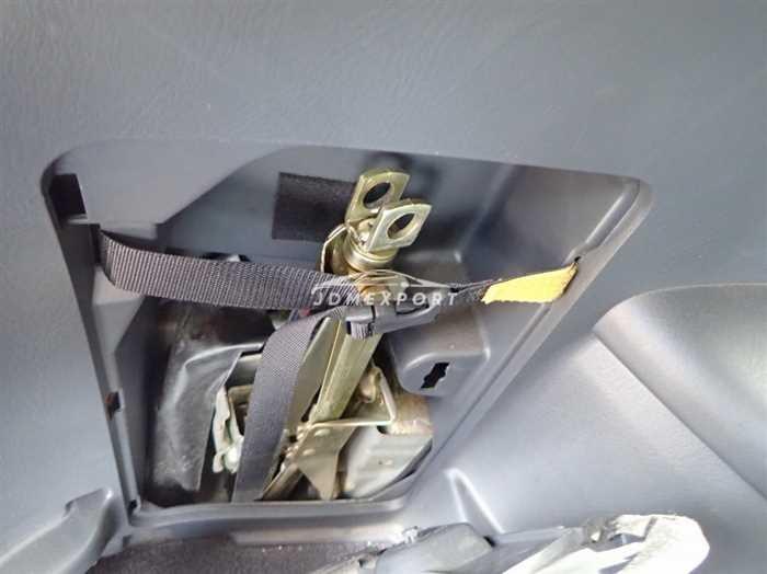 Honda Stream 2001 thumbnail 12