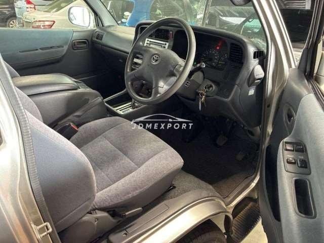 Toyota Hiace Wagon 2001 thumbnail 7