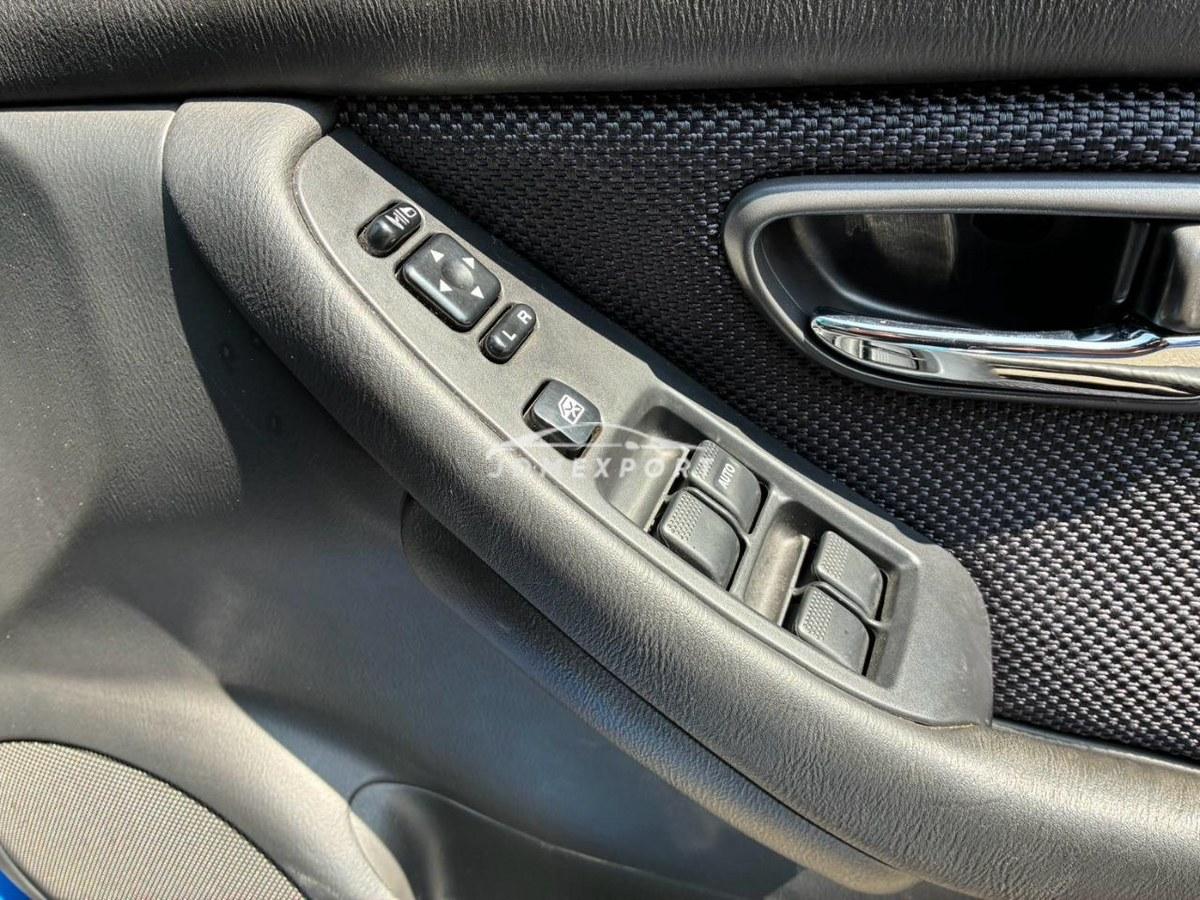 Subaru Legacy B4 2002 thumbnail 27