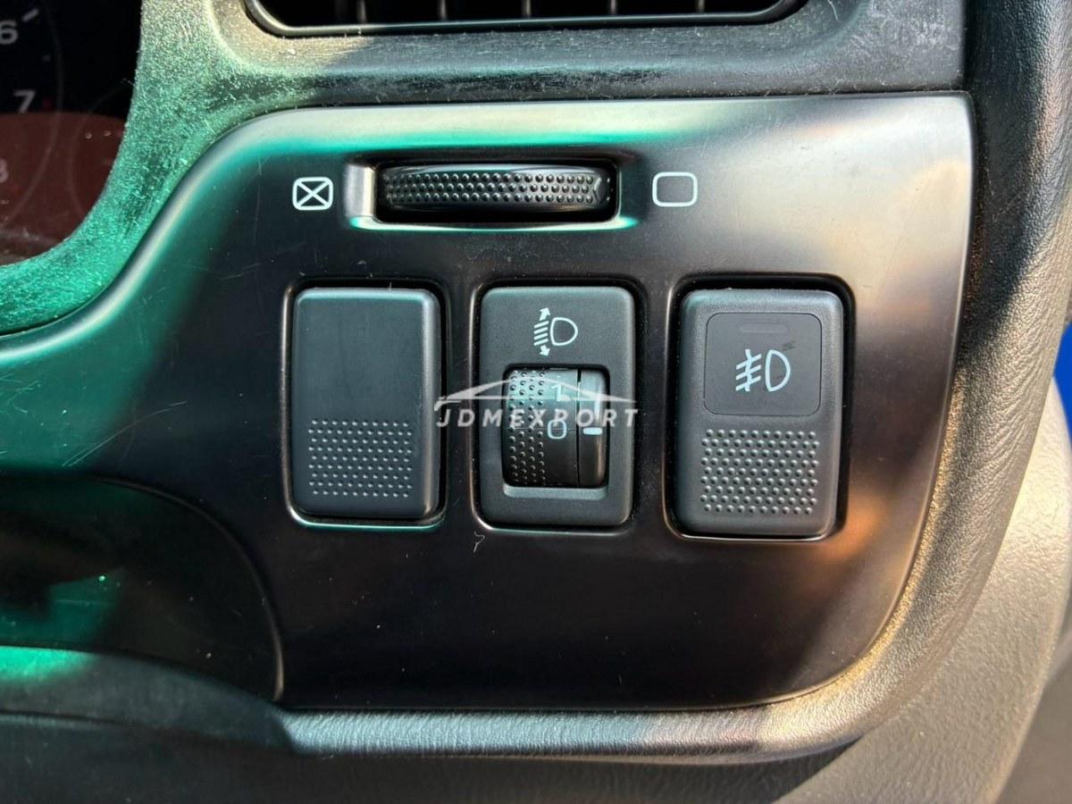 Subaru Legacy B4 2002 thumbnail 23