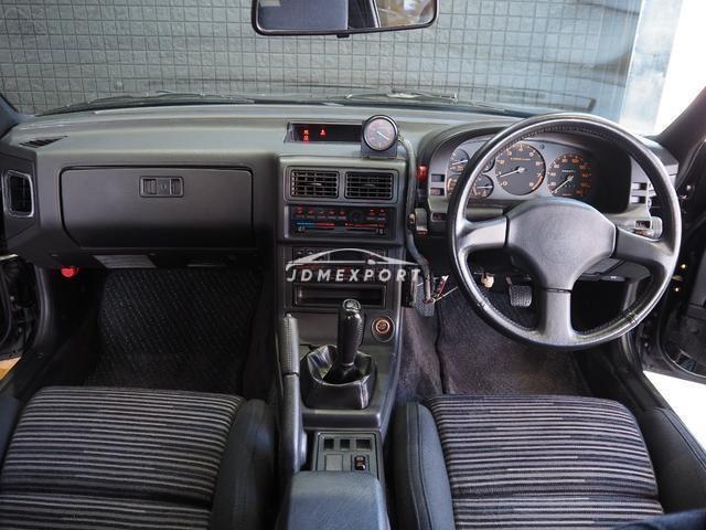 Mazda Savanna RX-7 1990 thumbnail 3