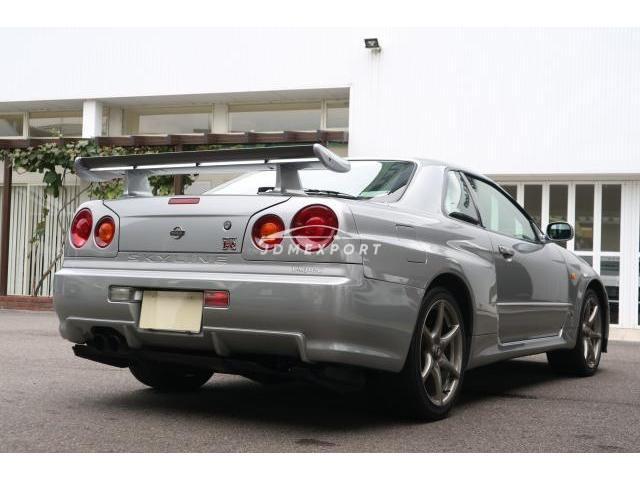 Nissan Skyline GT-R 1999 thumbnail 4