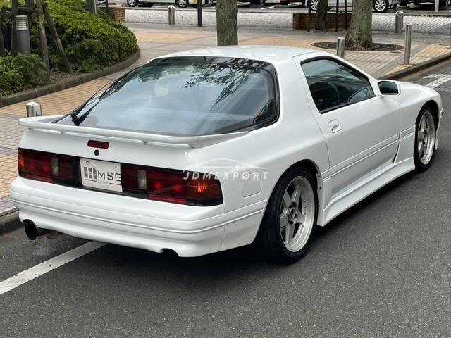 Mazda Savanna RX-7 1989 thumbnail 4