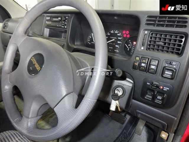 Honda stepwagon 1997 thumbnail 6