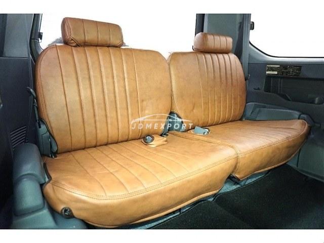 Toyota Land Cruiser Prado 2001 thumbnail 9