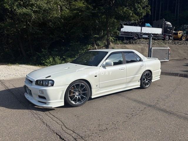 Nissan Skyline 1998