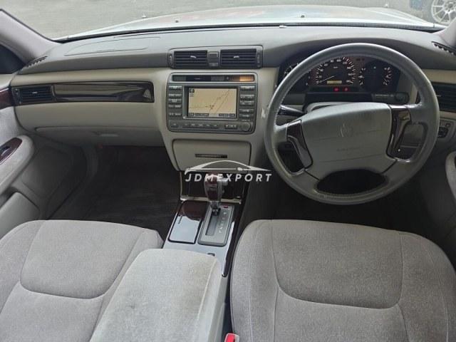 Toyota Crown 2000 thumbnail 4