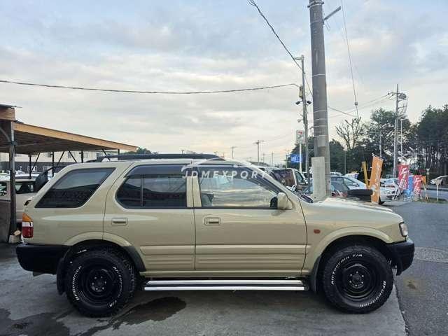 Isuzu Wizard 2000 thumbnail 4