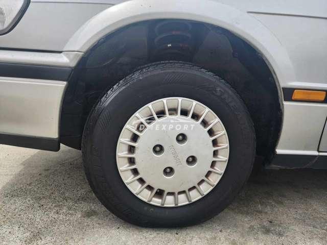 Nissan Bluebird 1988 thumbnail 15