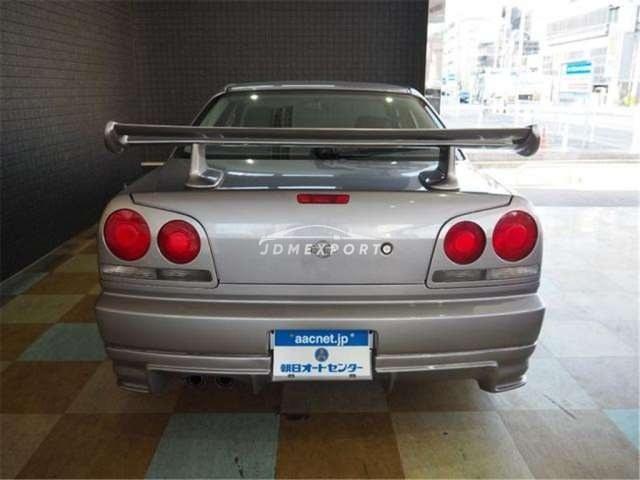 Nissan Skyline 2000 thumbnail 2