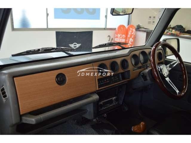 Suzuki Jimny 1997 thumbnail 23