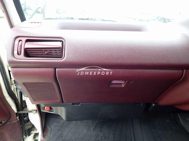 Toyota Hiace Commuter 1993 thumbnail 11